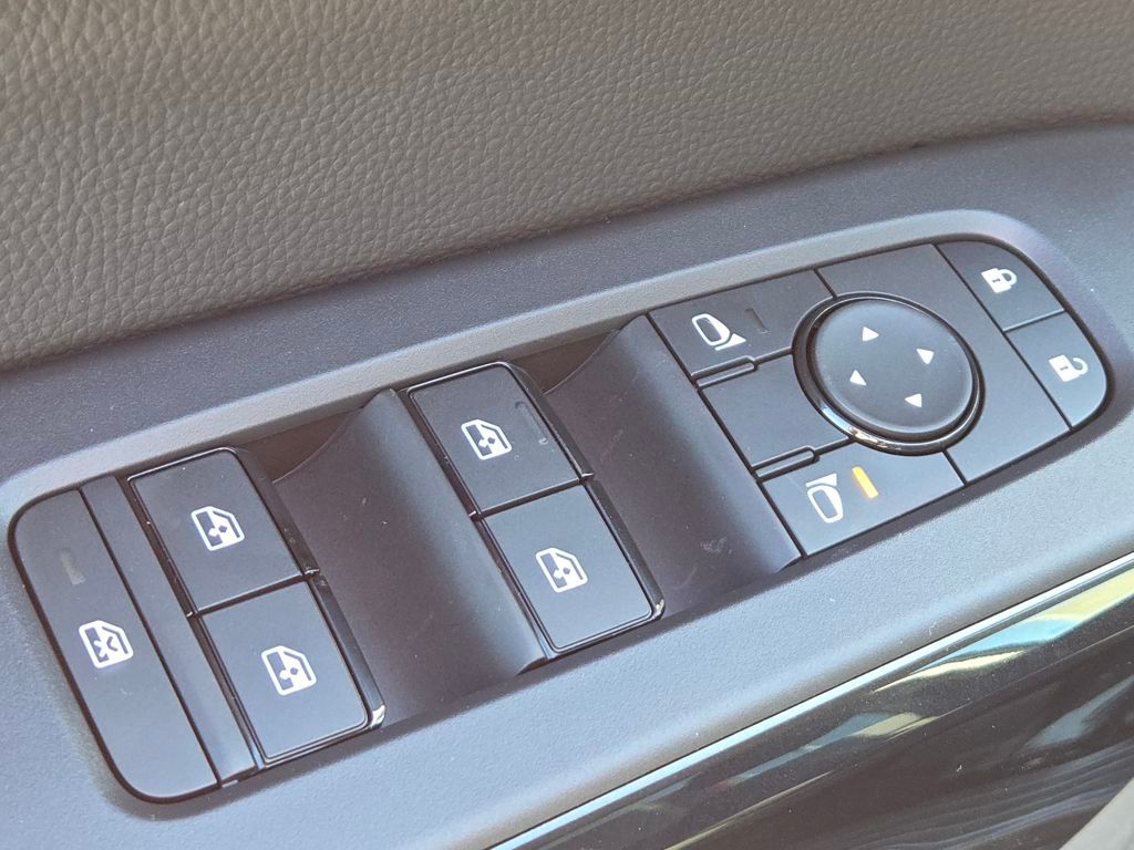 2025 Nissan Pathfinder S Image 22 of 31