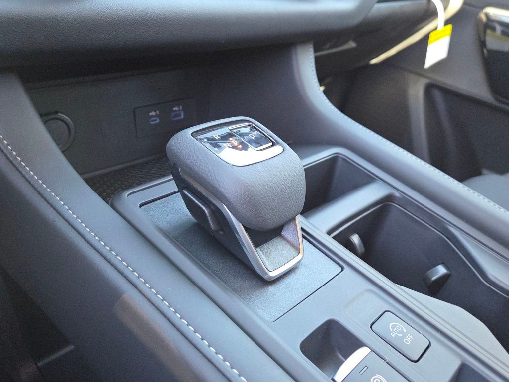 2025 Nissan Pathfinder S Image 19 of 31