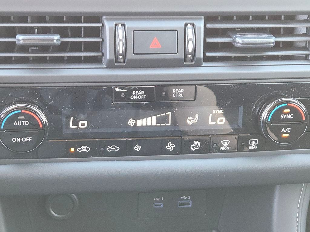 2025 Nissan Pathfinder S Image 24 of 31