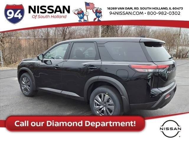 Vehicle image 7 of 21
