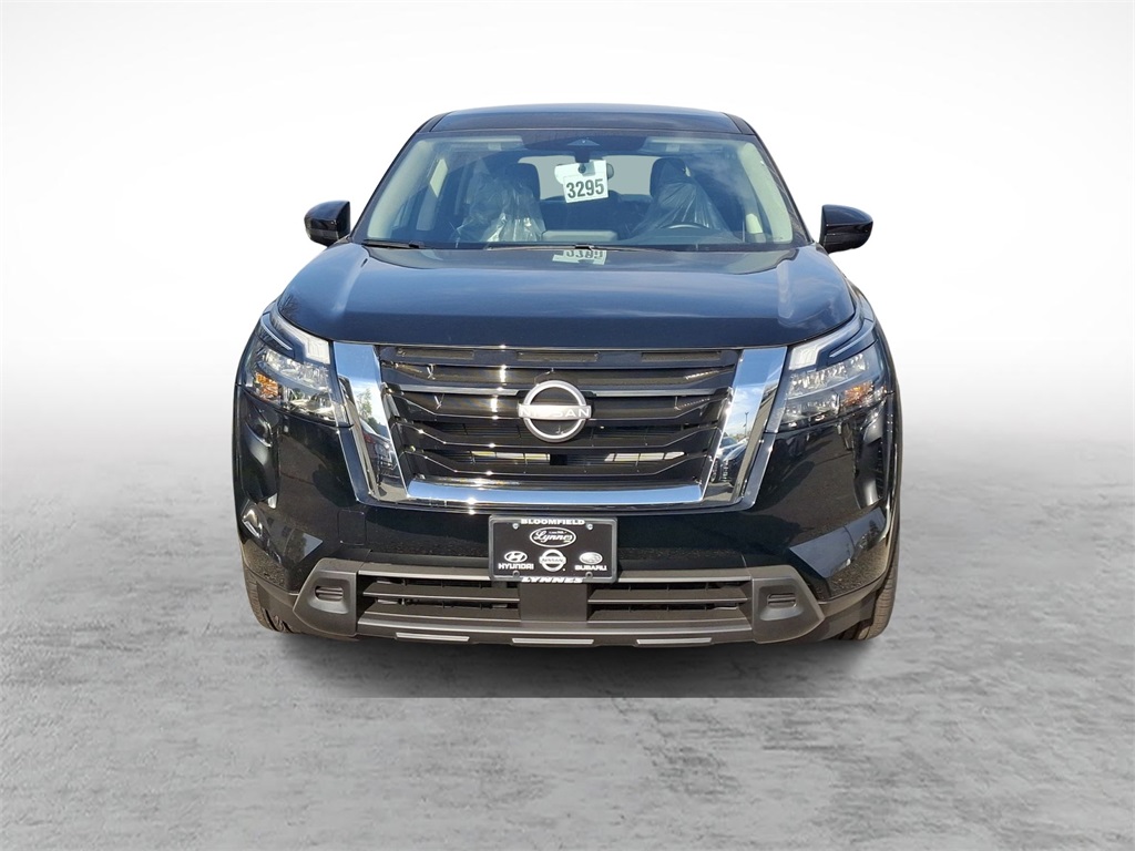 Vehicle image 2 of 6