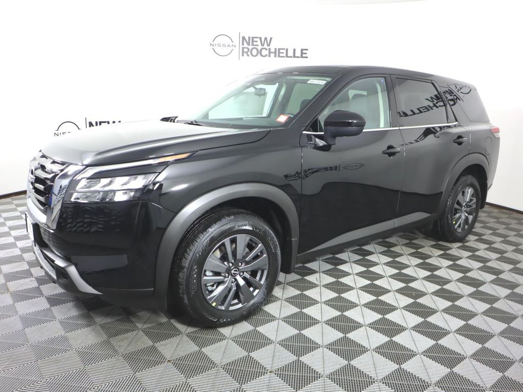 Vehicle image 1 of 32