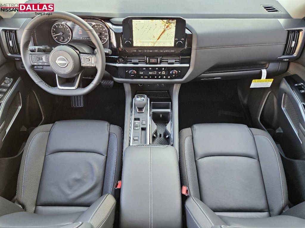 Vehicle image 15 of 25