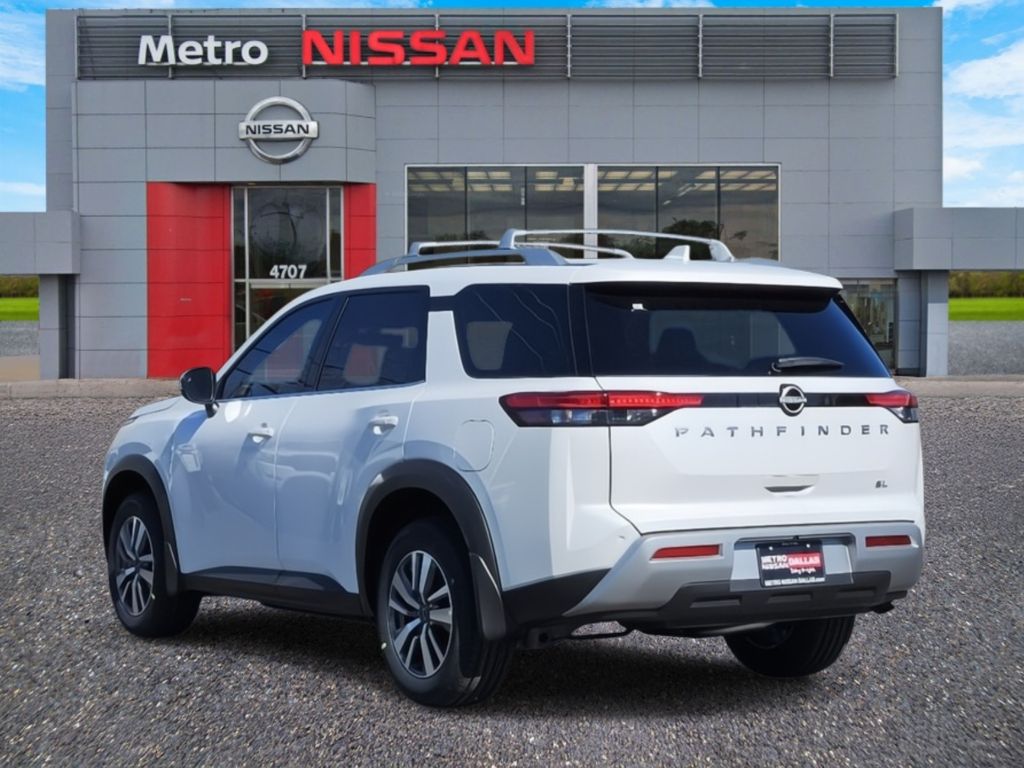 Vehicle image 6 of 24