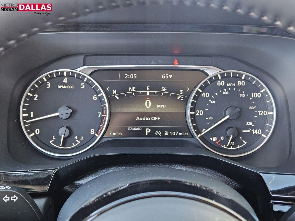 Vehicle image 15 of 24