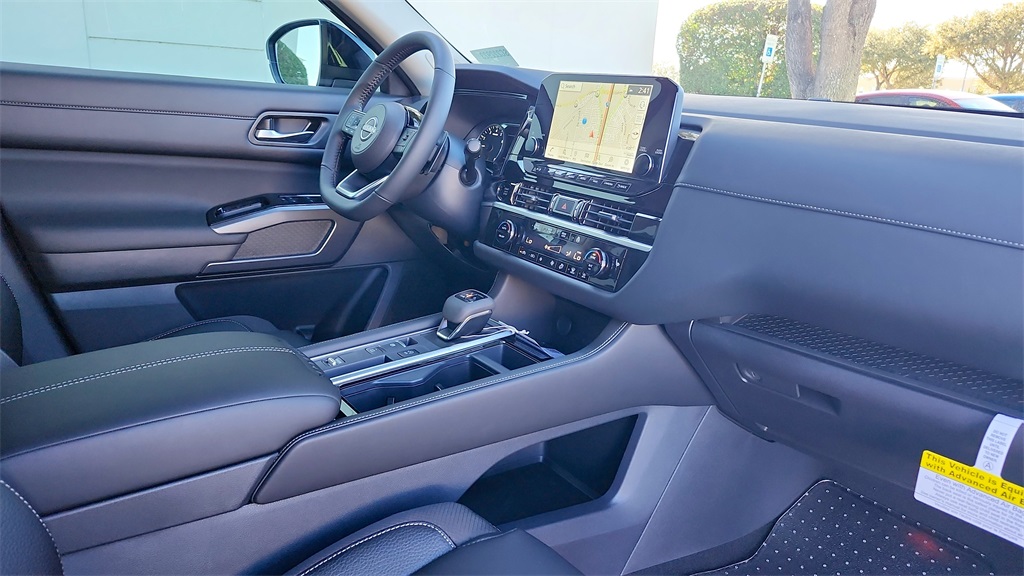 Vehicle image 29 of 35