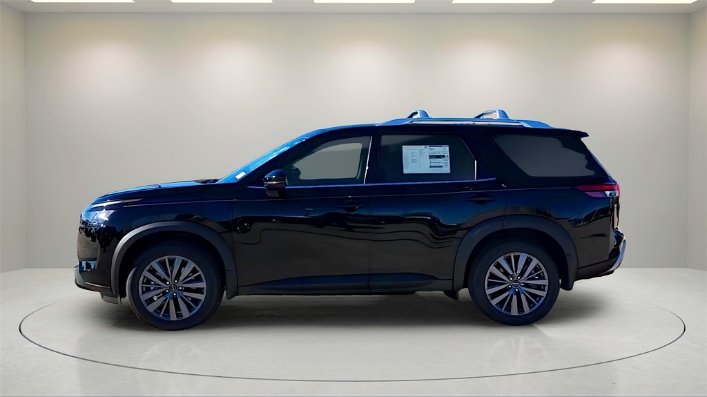 Vehicle image 8 of 35