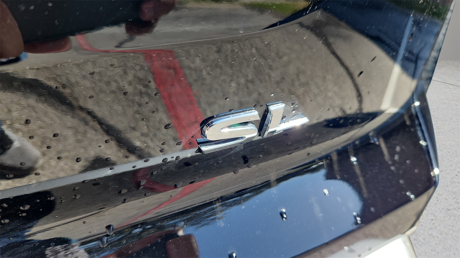 Vehicle image 22 of 32