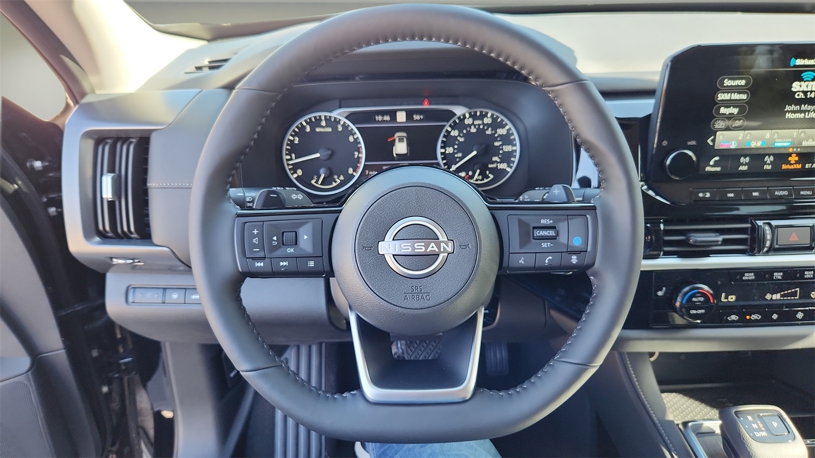 Vehicle image 12 of 32
