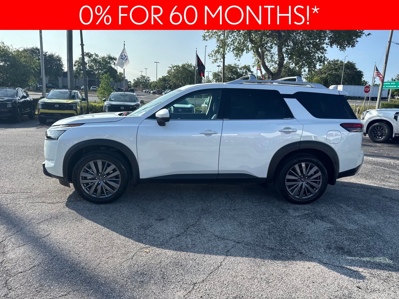 Vehicle image 8 of 40