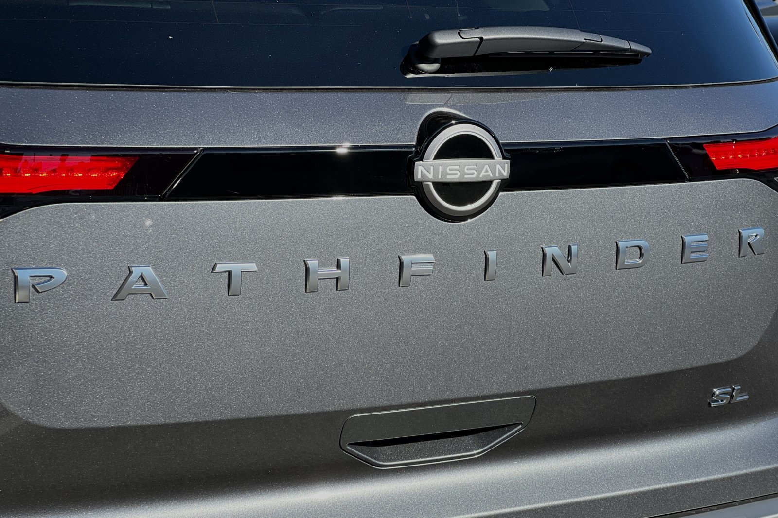 Vehicle image 9 of 25