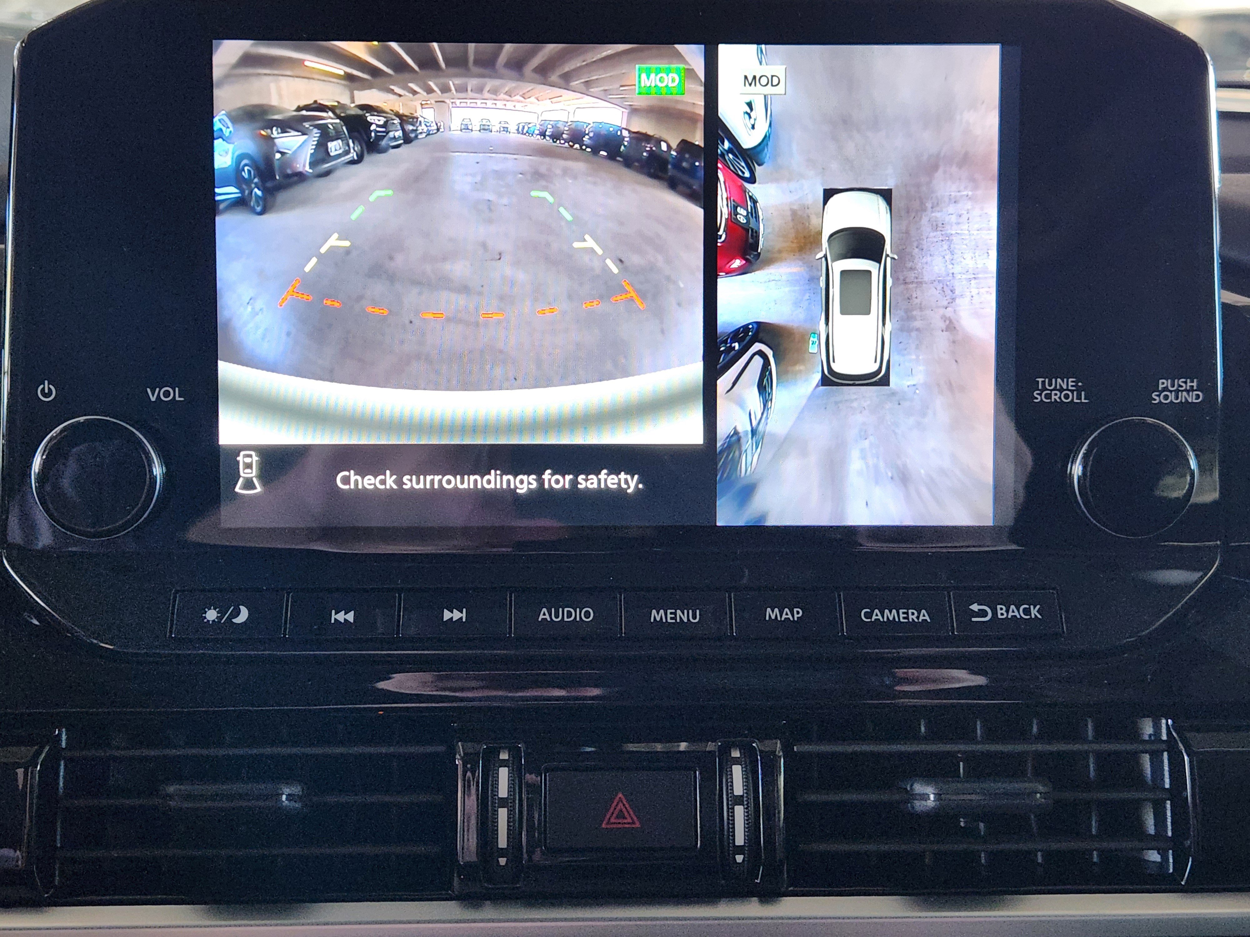 Vehicle image 13 of 24