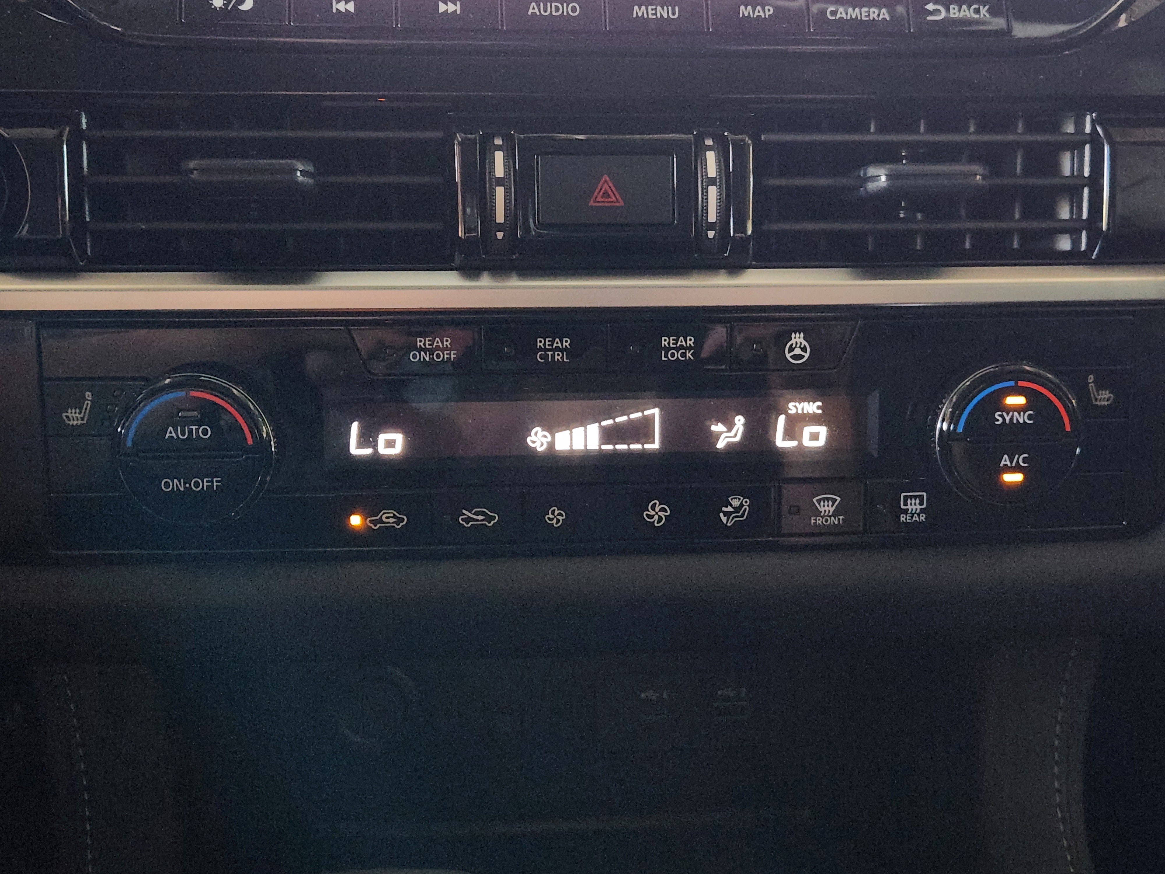 Vehicle image 14 of 24