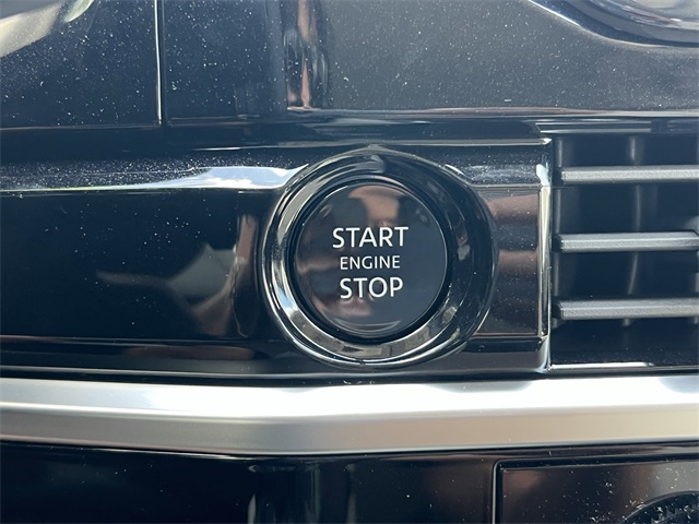 Vehicle image 14 of 33