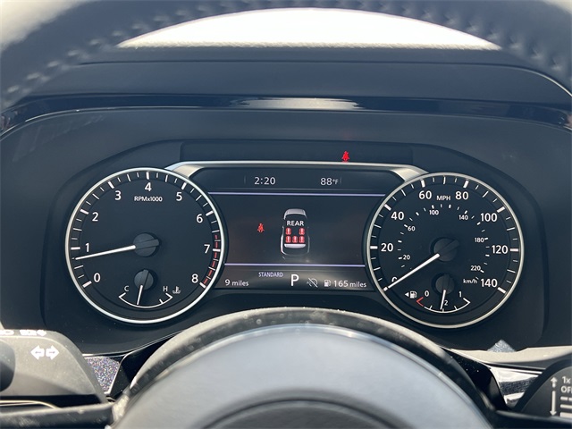 Vehicle image 13 of 33