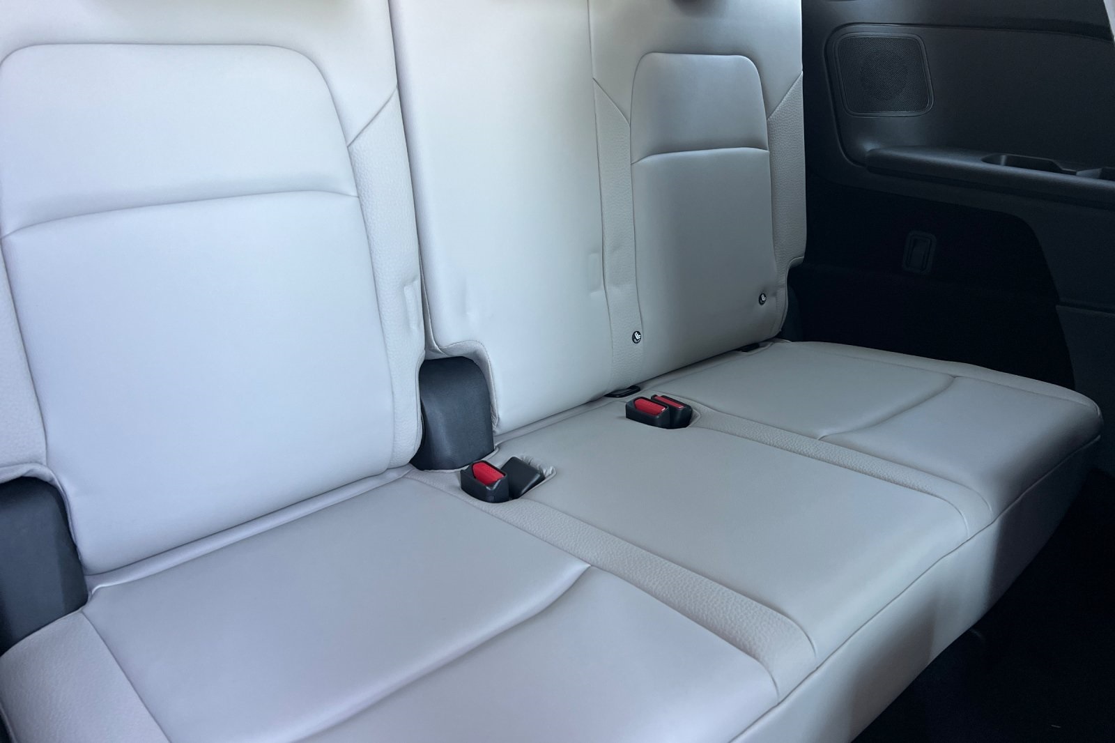 Vehicle image 12 of 37