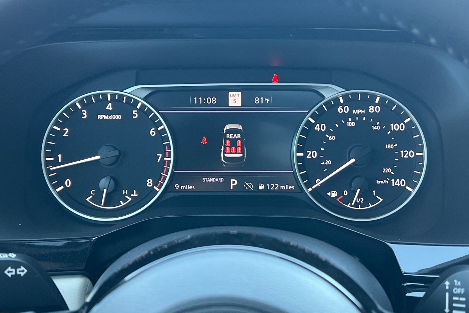 Vehicle image 17 of 37