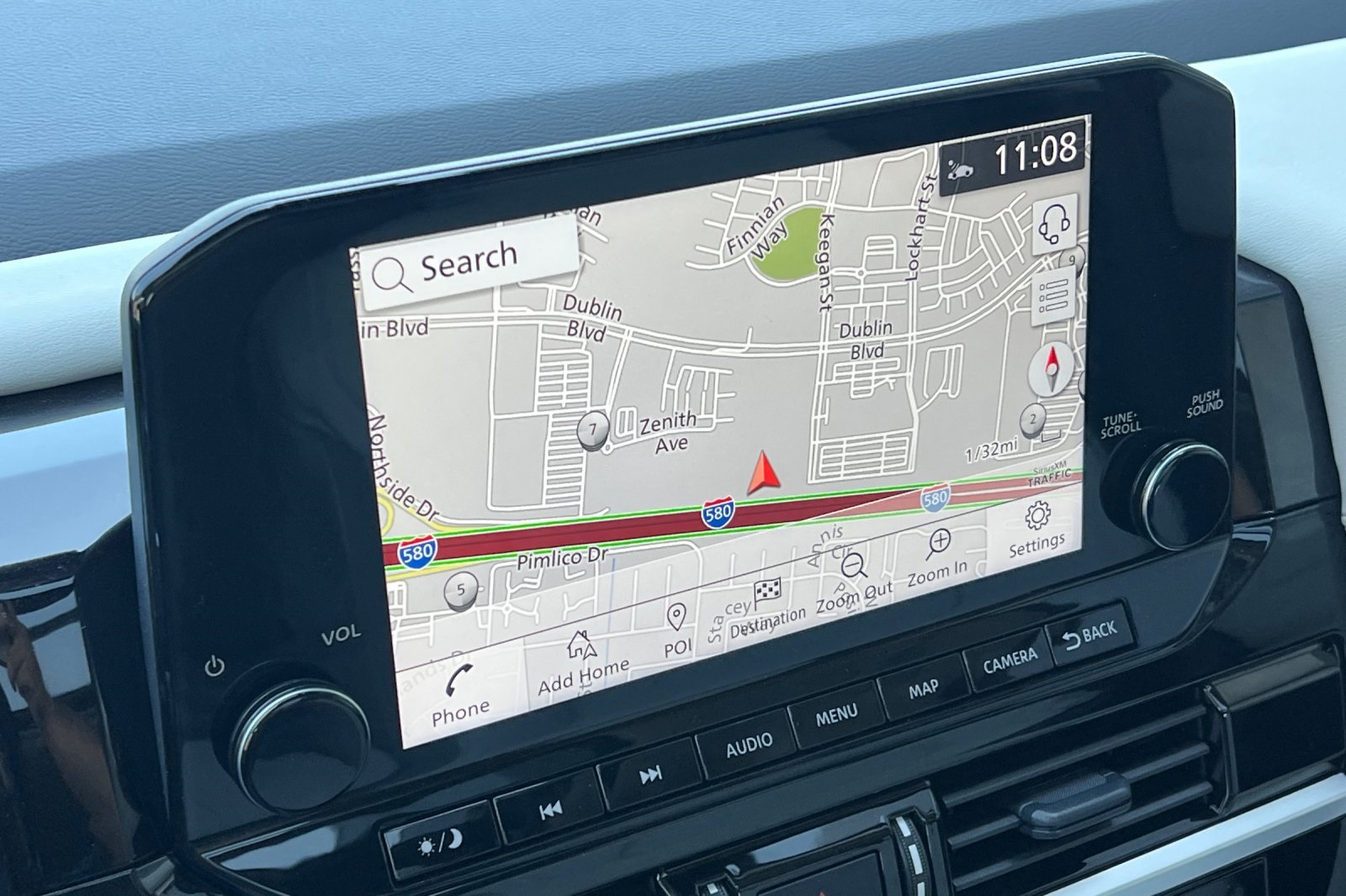 Vehicle image 21 of 37