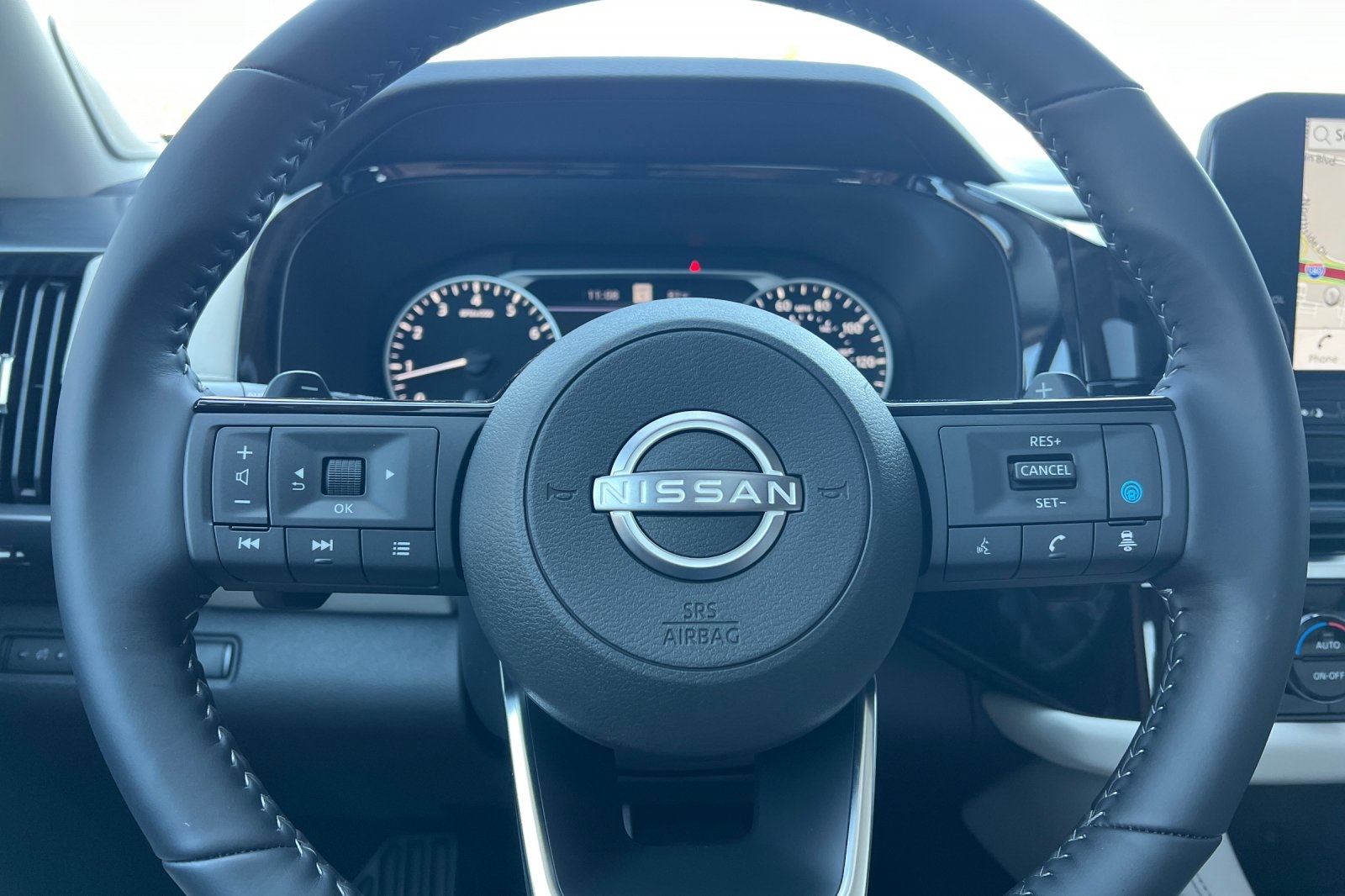 Vehicle image 16 of 37