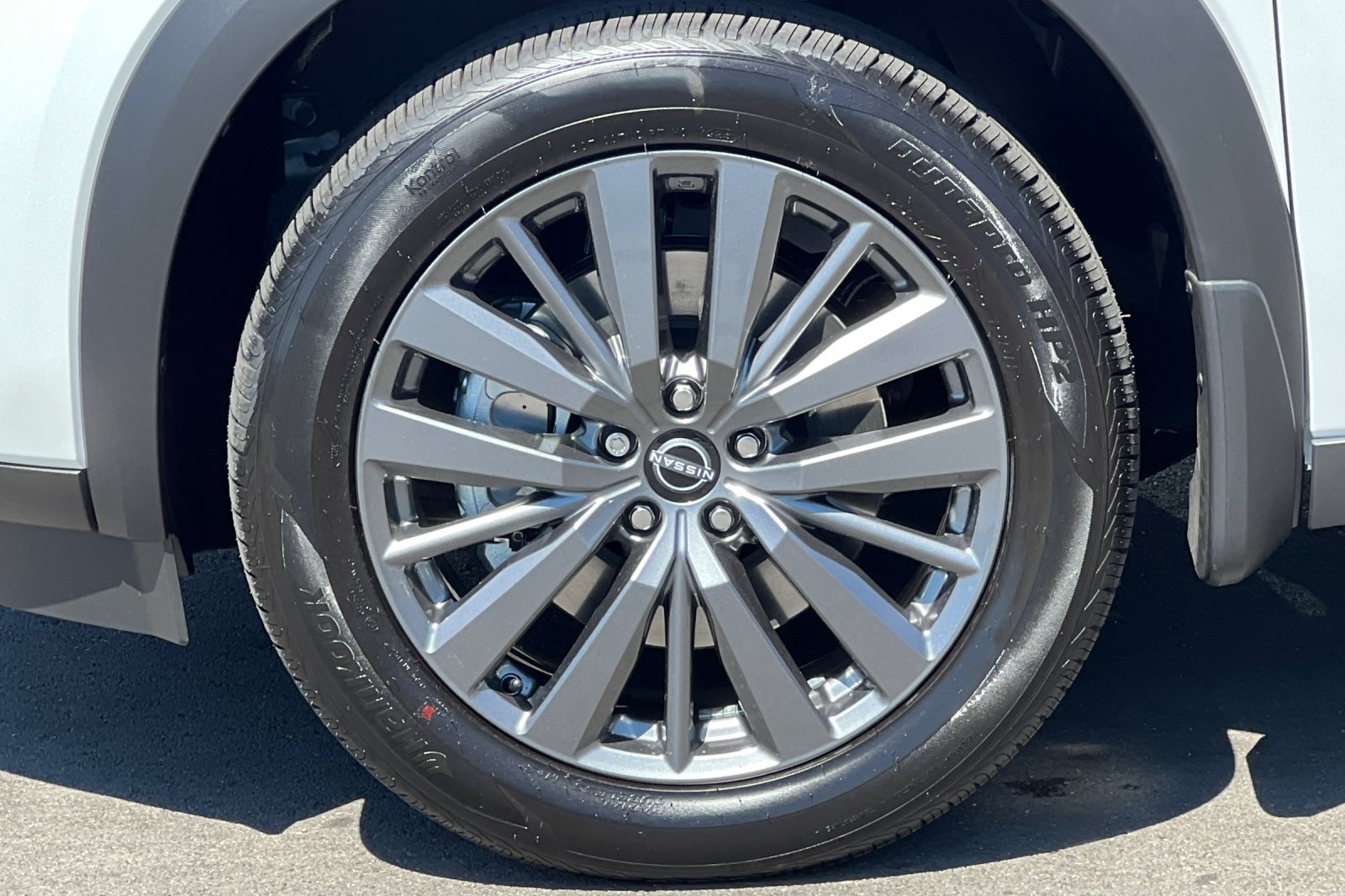 Vehicle image 10 of 37