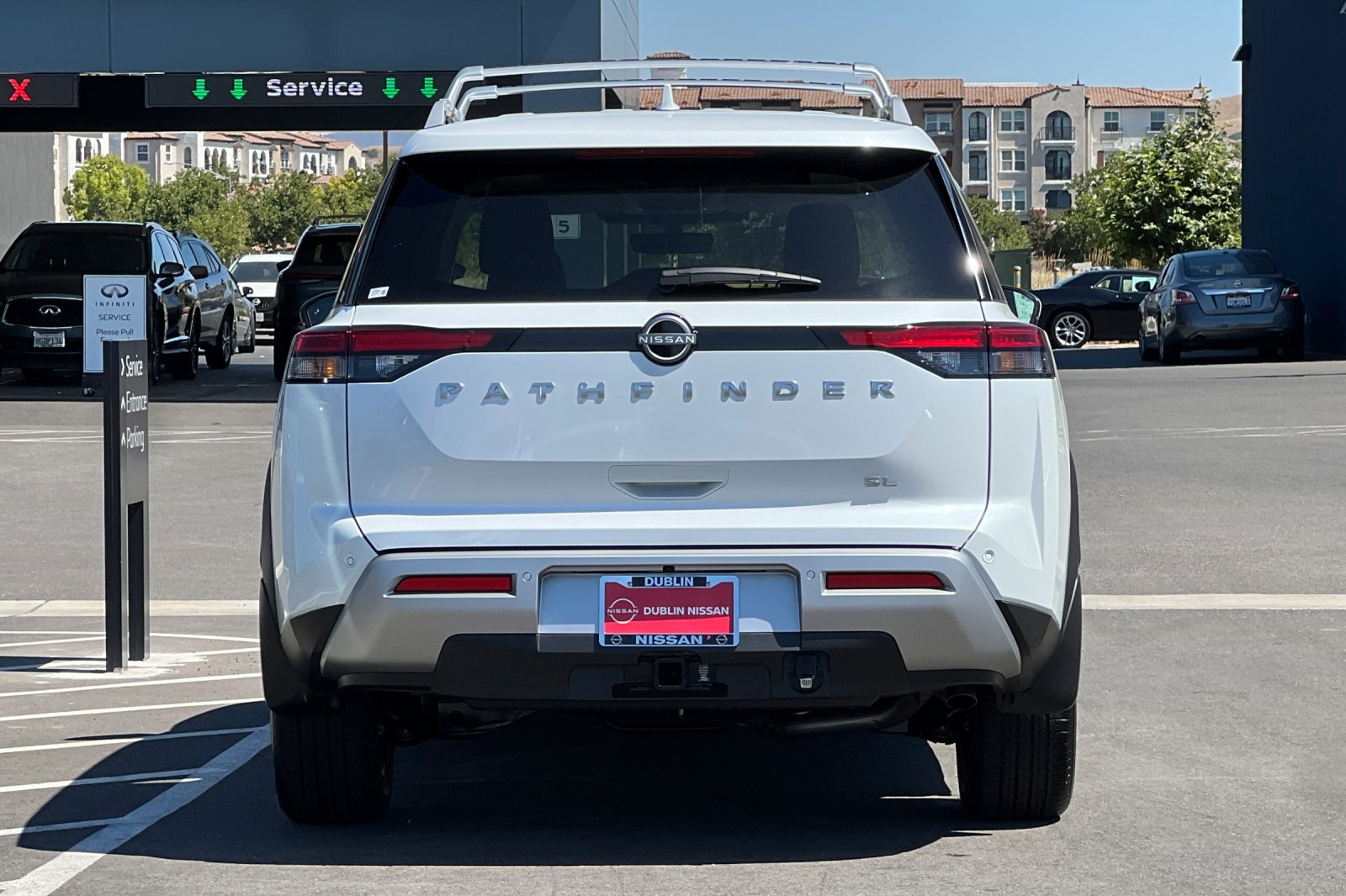 Vehicle image 7 of 37