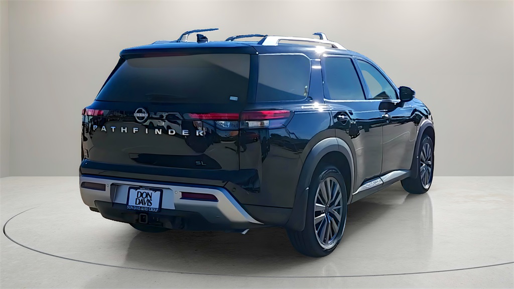 Vehicle image 5 of 35