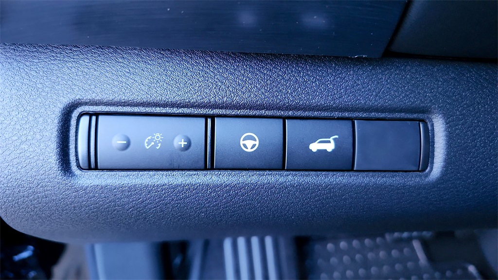 Vehicle image 23 of 35