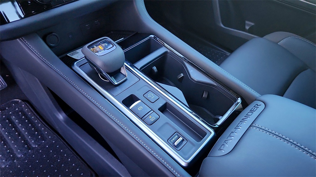 Vehicle image 19 of 35