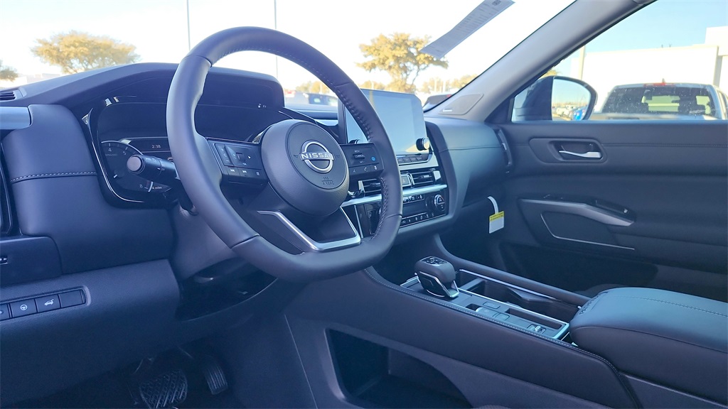 Vehicle image 15 of 35