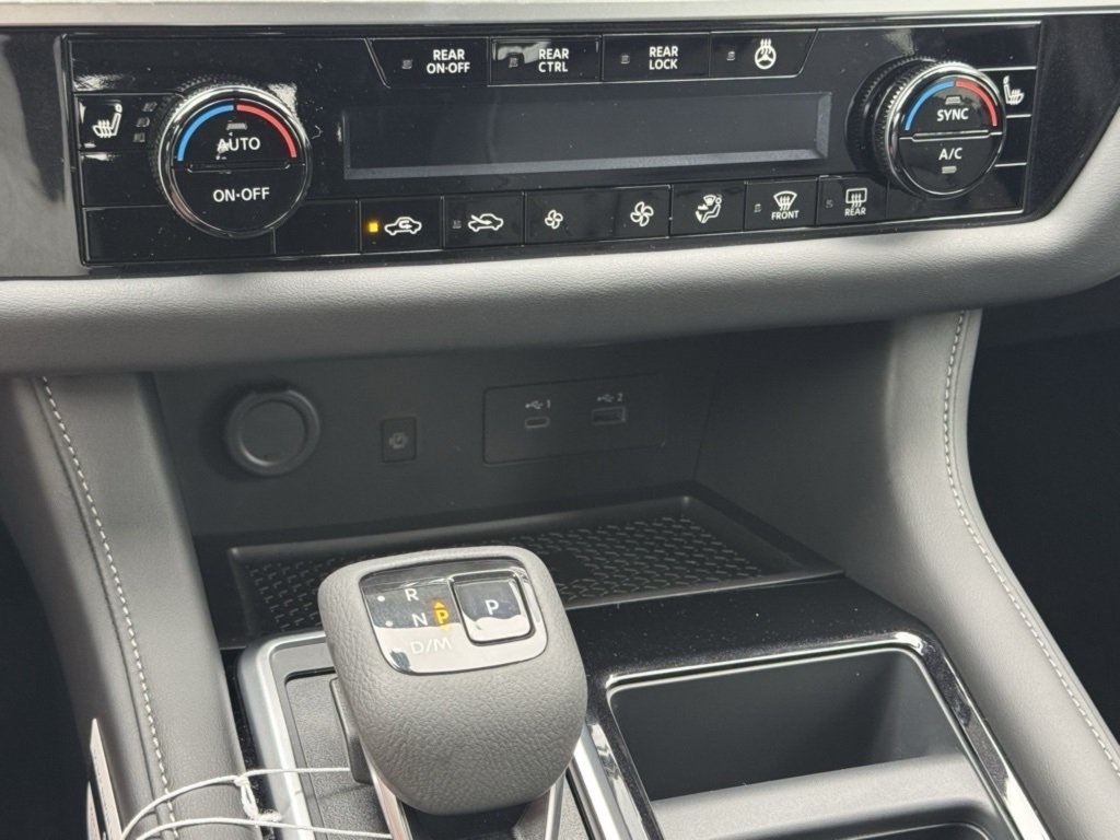 Vehicle image 20 of 25
