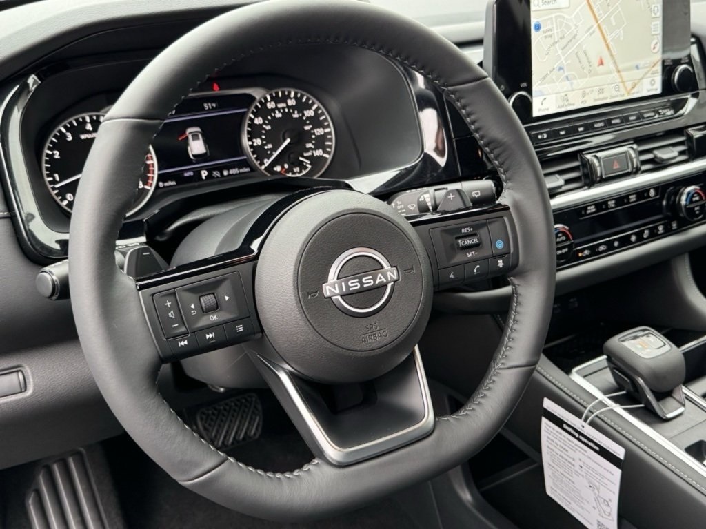 Vehicle image 24 of 25
