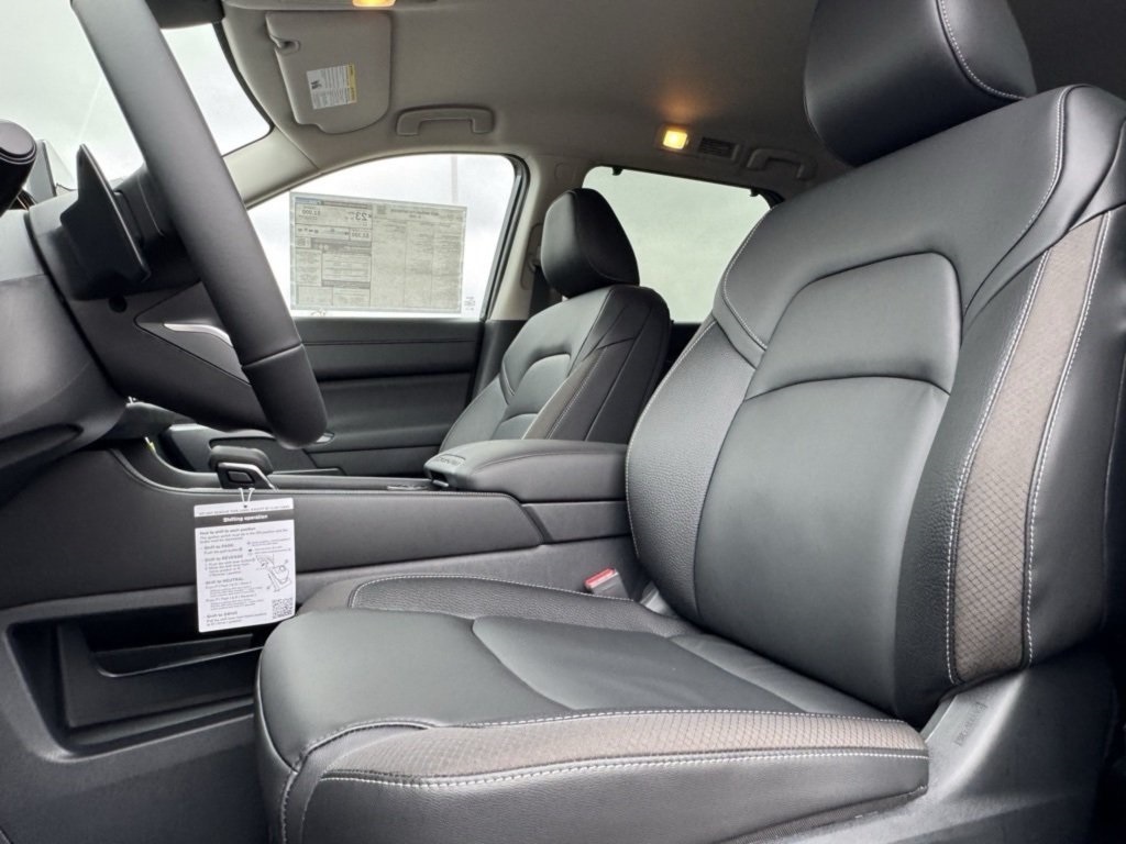 Vehicle image 10 of 25
