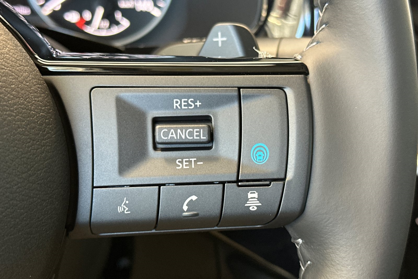 Vehicle image 26 of 37