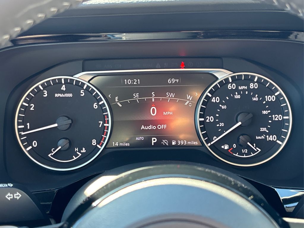 2025 Nissan Pathfinder SL Image 20 of 42