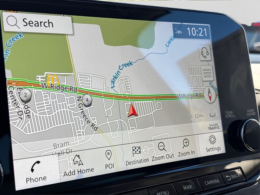 2025 Nissan Pathfinder SL Image 24 of 42