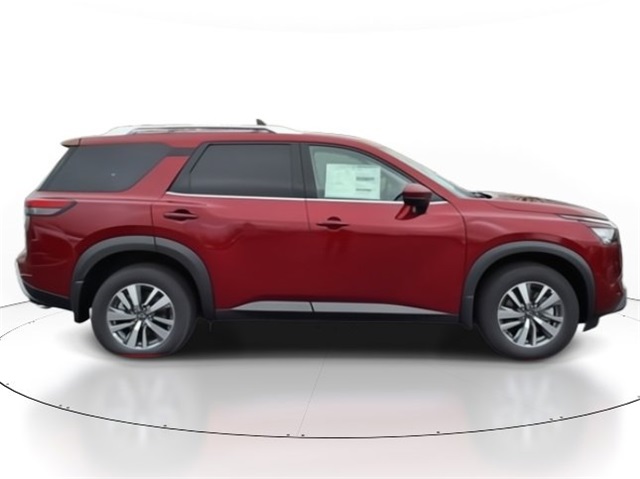 Vehicle image 4 of 21