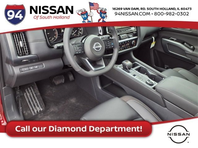 Vehicle image 10 of 21