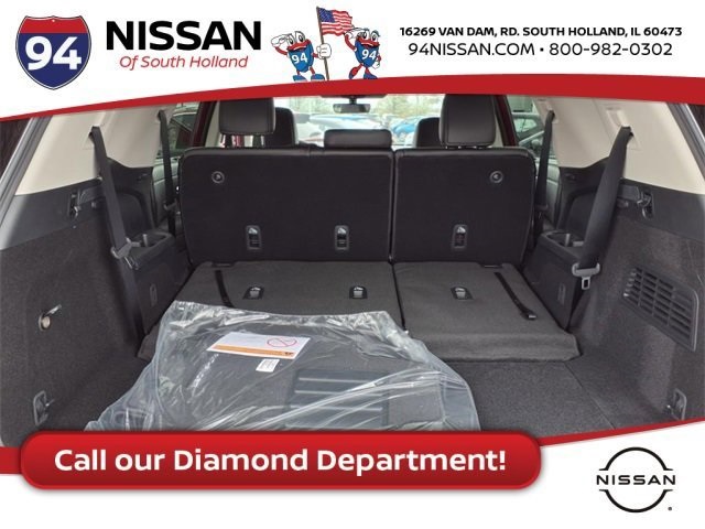 Vehicle image 14 of 21