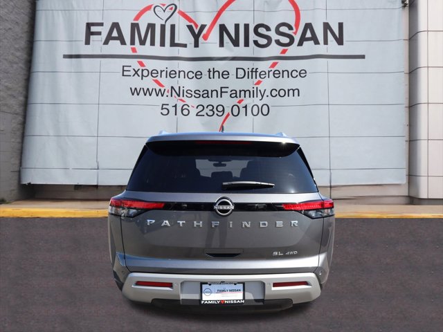 Vehicle image 5 of 26