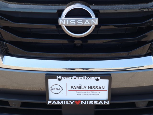 Vehicle image 13 of 26