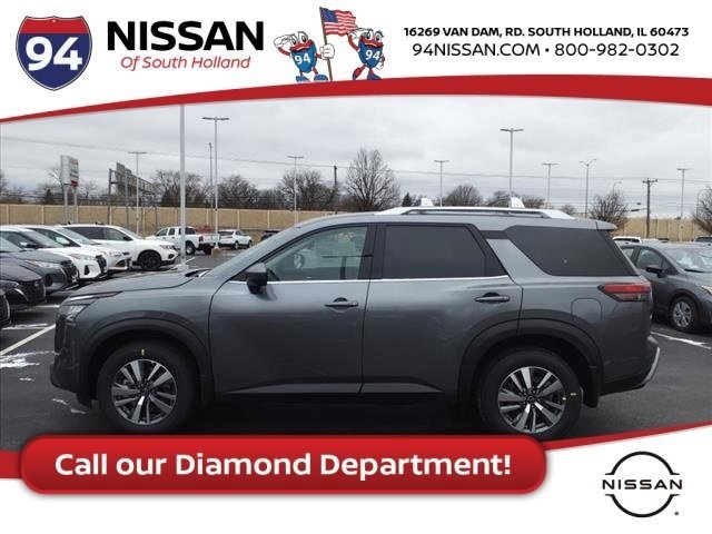 Vehicle image 8 of 21