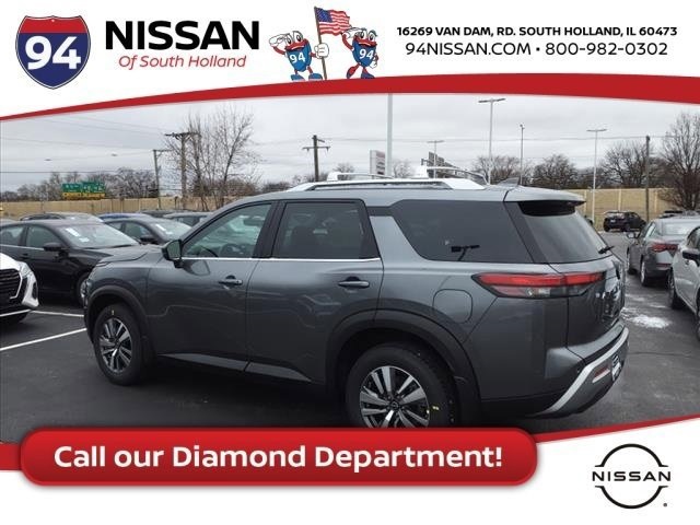 Vehicle image 7 of 21