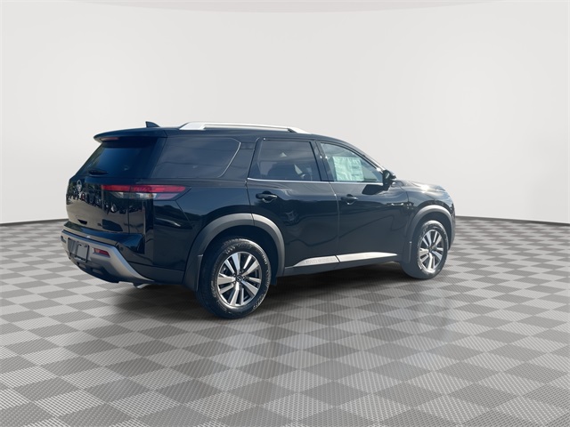 2025 Nissan Pathfinder SL Image 9 of 34