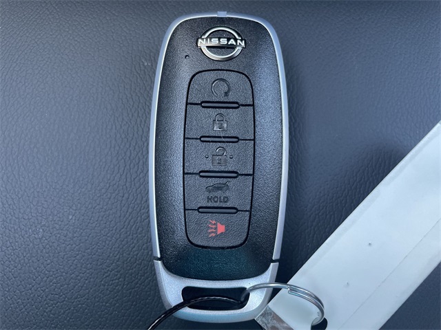 2025 Nissan Pathfinder SL Image 28 of 34