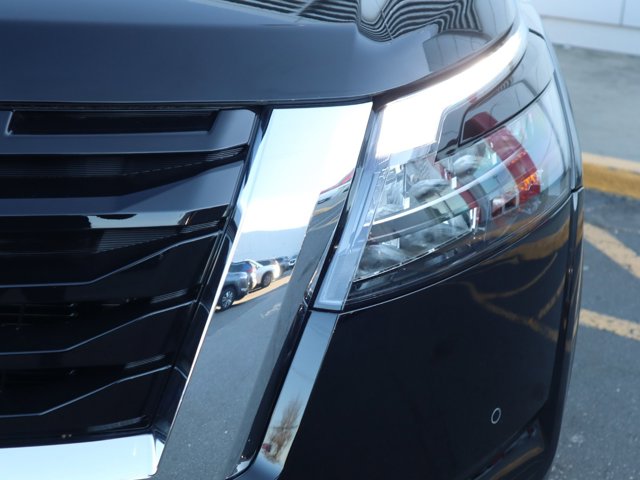 Vehicle image 10 of 30