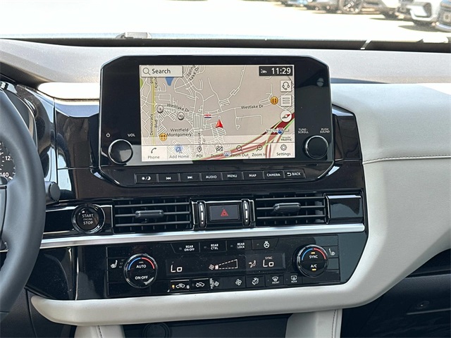 Vehicle image 8 of 18
