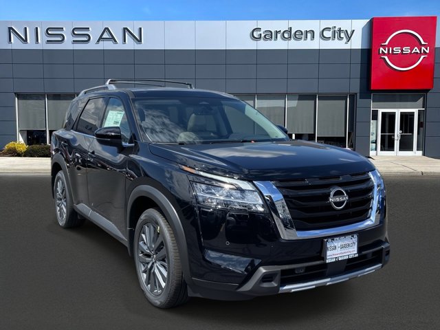 Vehicle image 4 of 28
