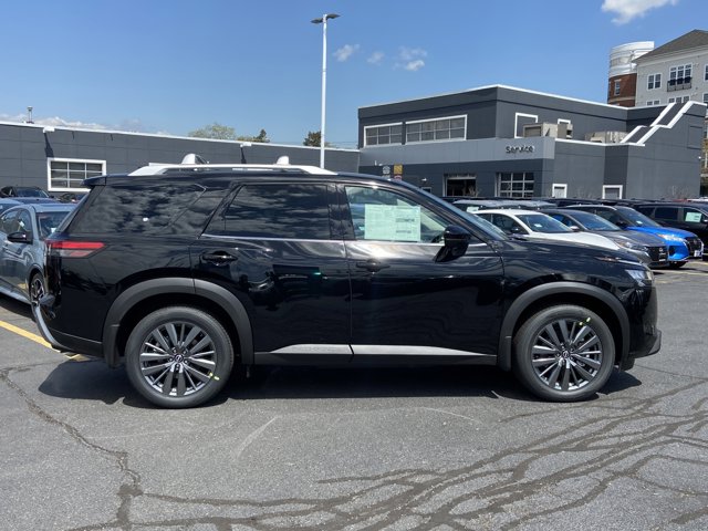 Vehicle image 5 of 28