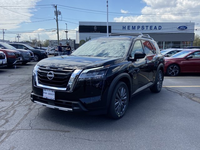 Vehicle image 1 of 28