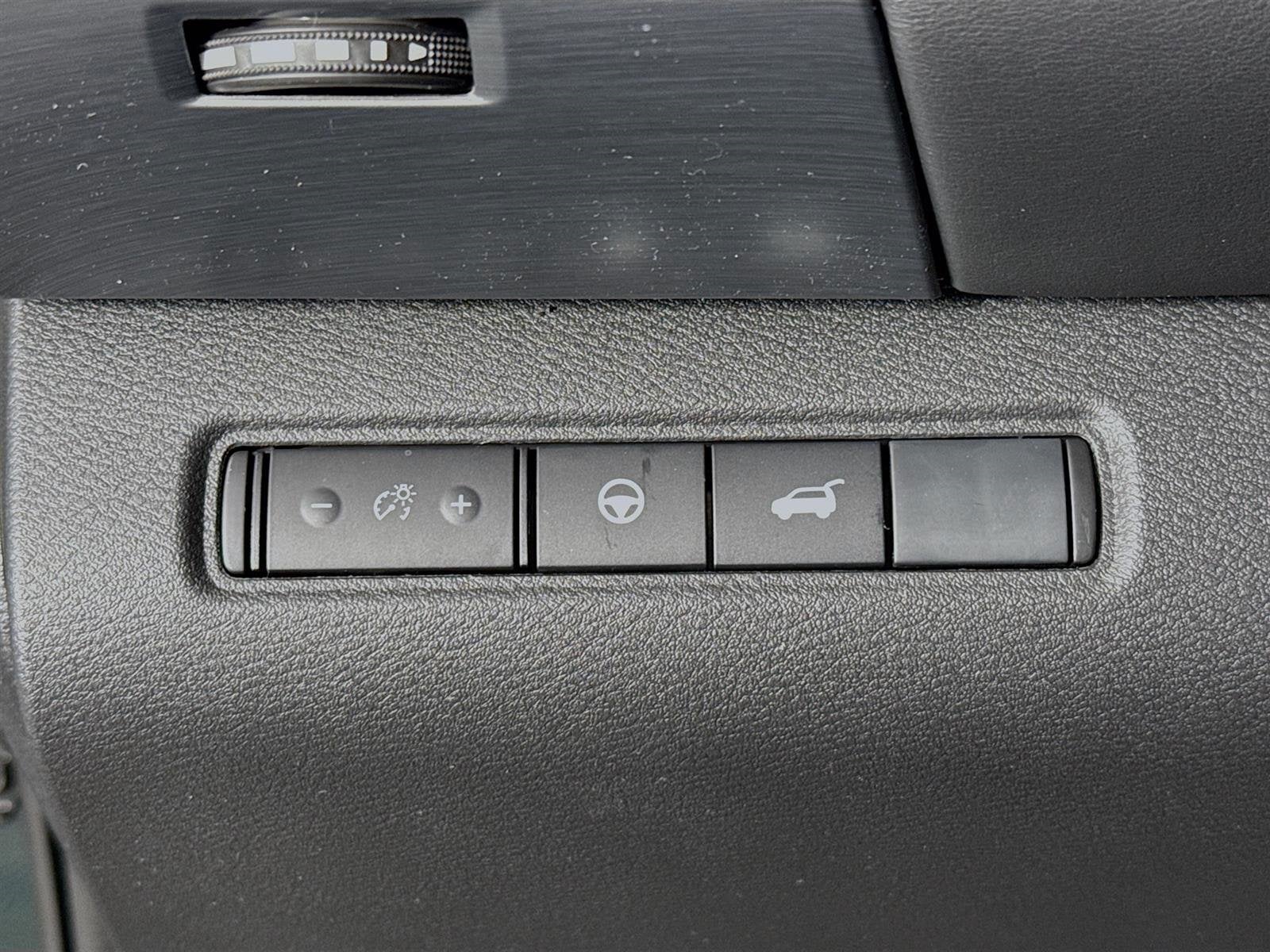 Vehicle image 13 of 47